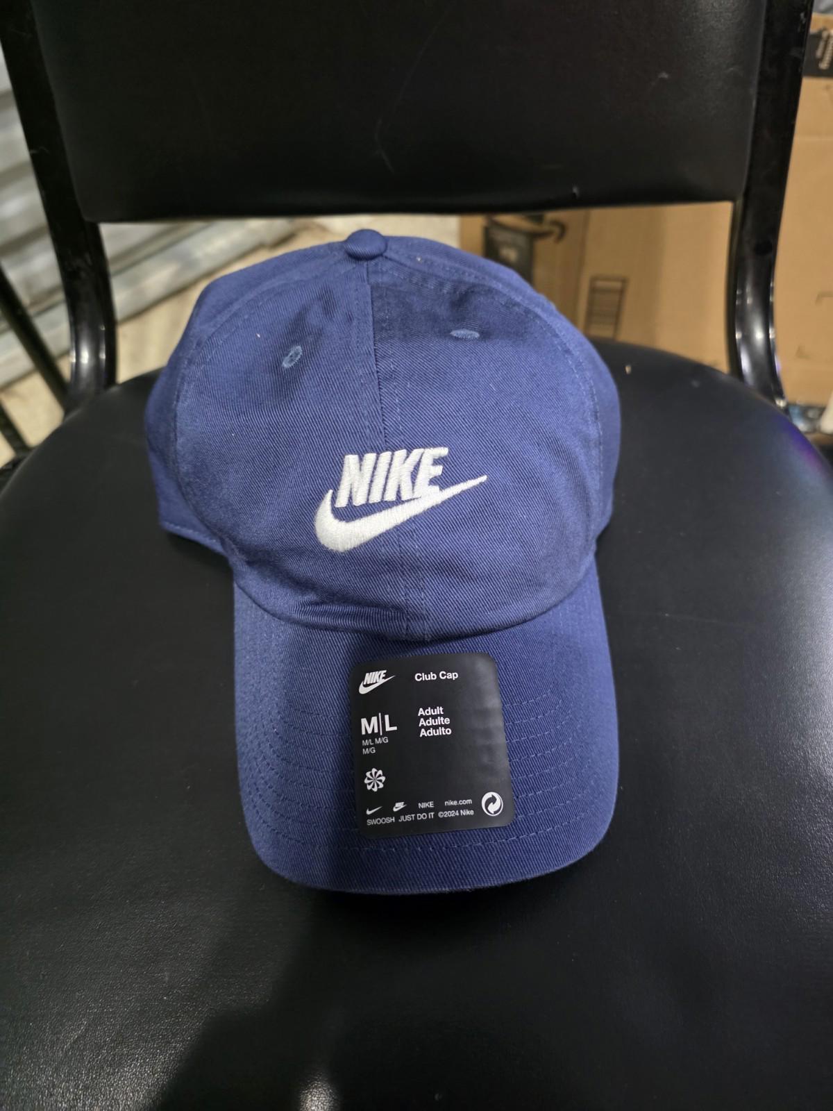 Nike Club Cap Unstructured Futura Strapback Navy Blue Size M/L